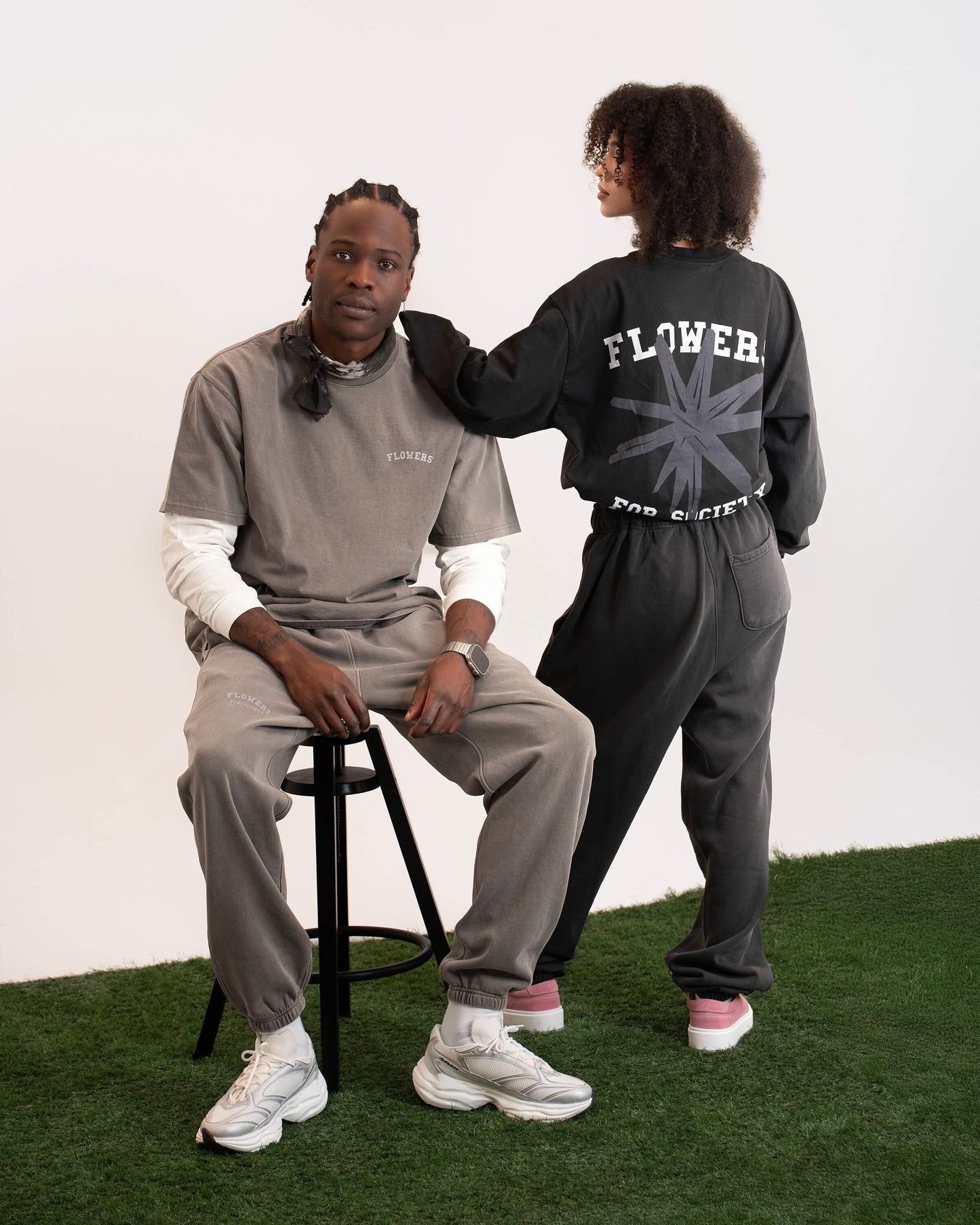 COLLEGE FLOWER LONGSLEEVE