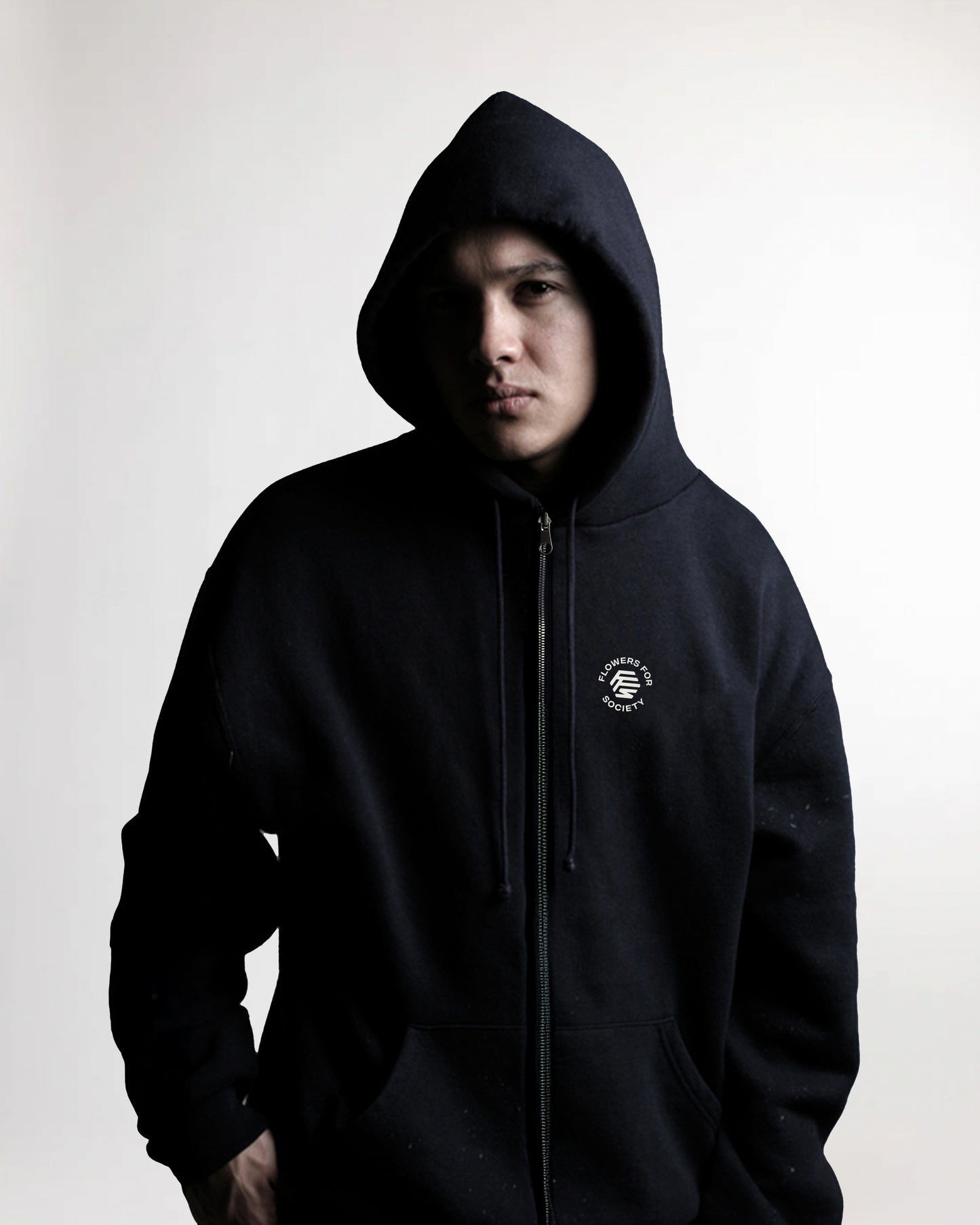 LOGO ZIP HOODIE BLACK