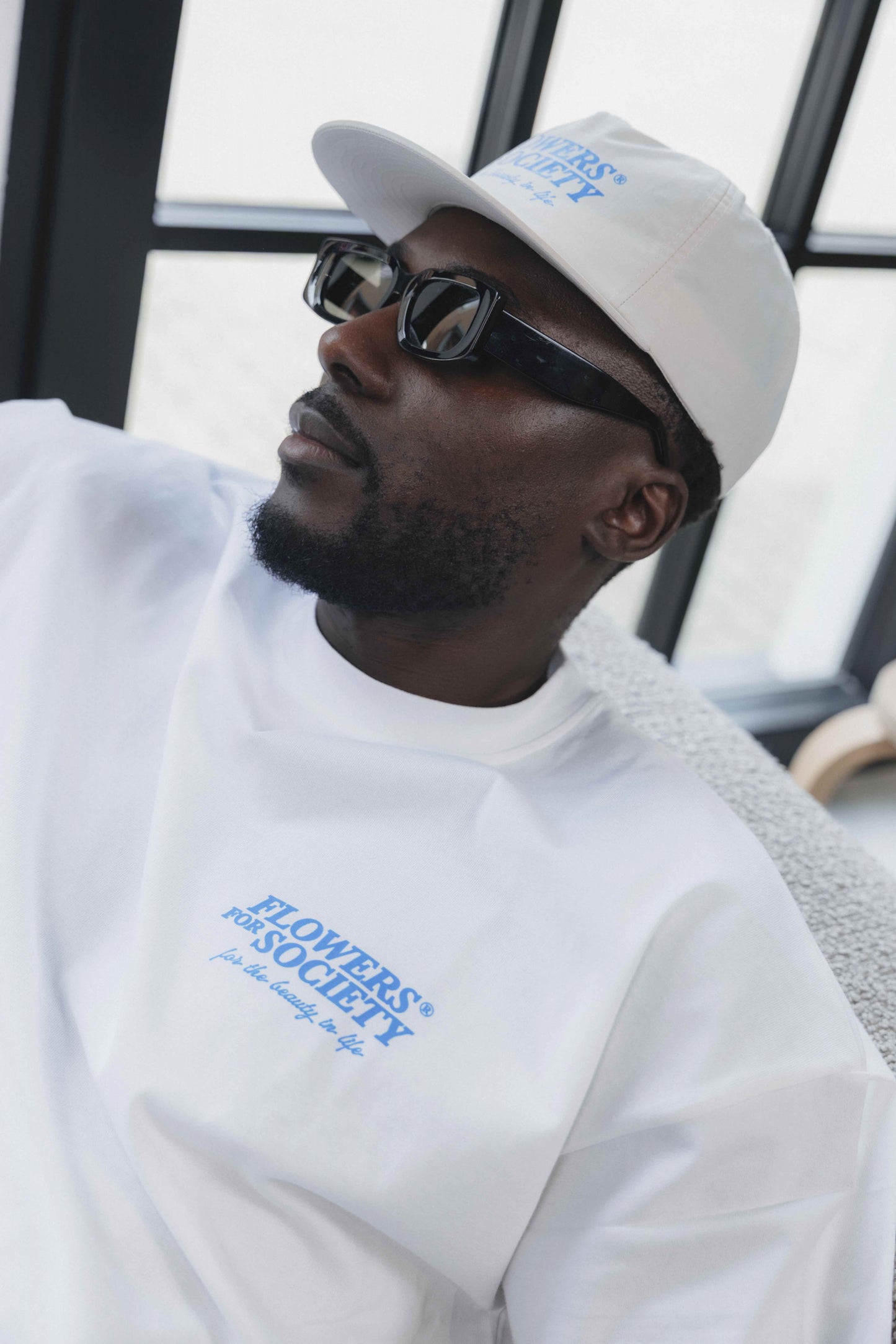 FLOWERS CAP SENSE WHITE/ LOYALTY BLUE