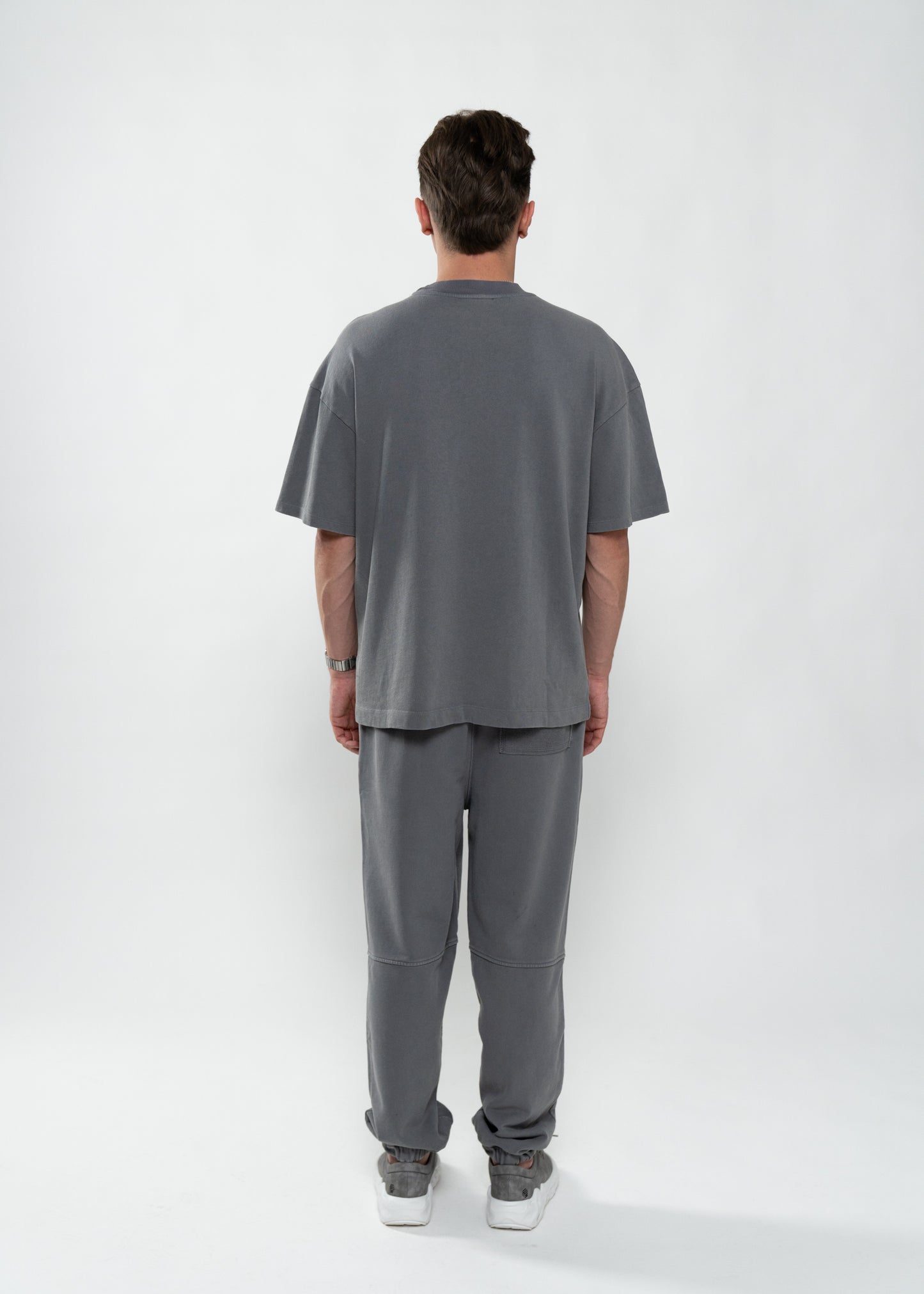 BASIC TSHIRT WASHED GREY