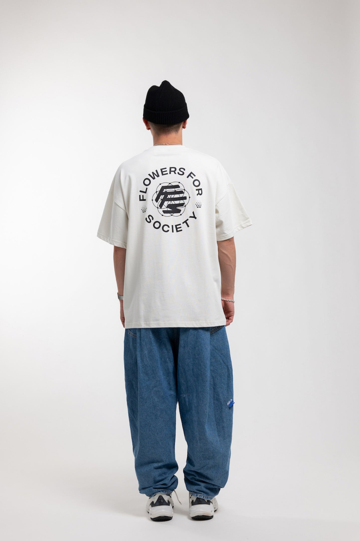 BASIC BACK PRINT T-SHIRT CREME/BLACK