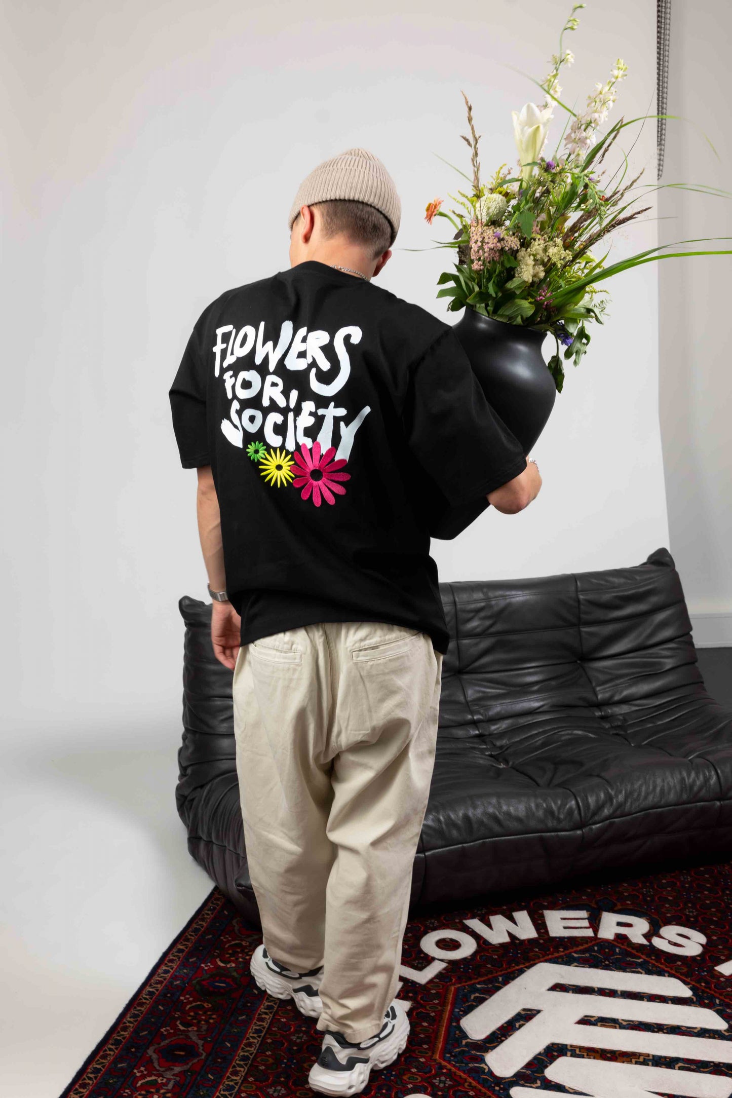 FLOWERS TSHIRT BLACK