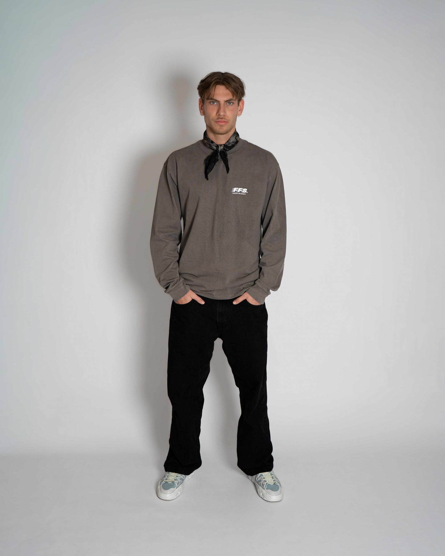 ROOTS RUN DEEP LONGSLEEVE